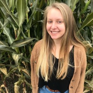 Meet your Posher, Olivia